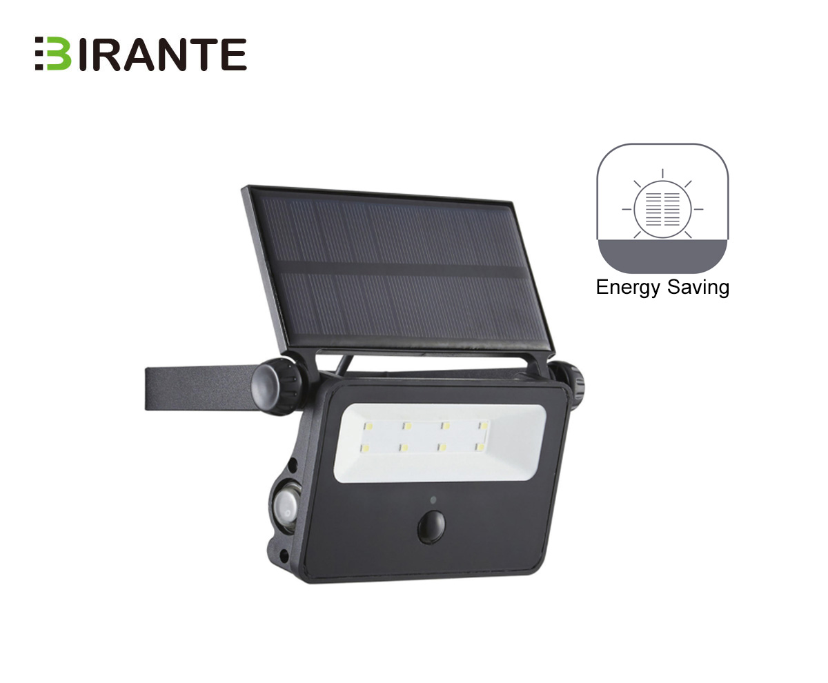 Solar mini flood light w/PIR